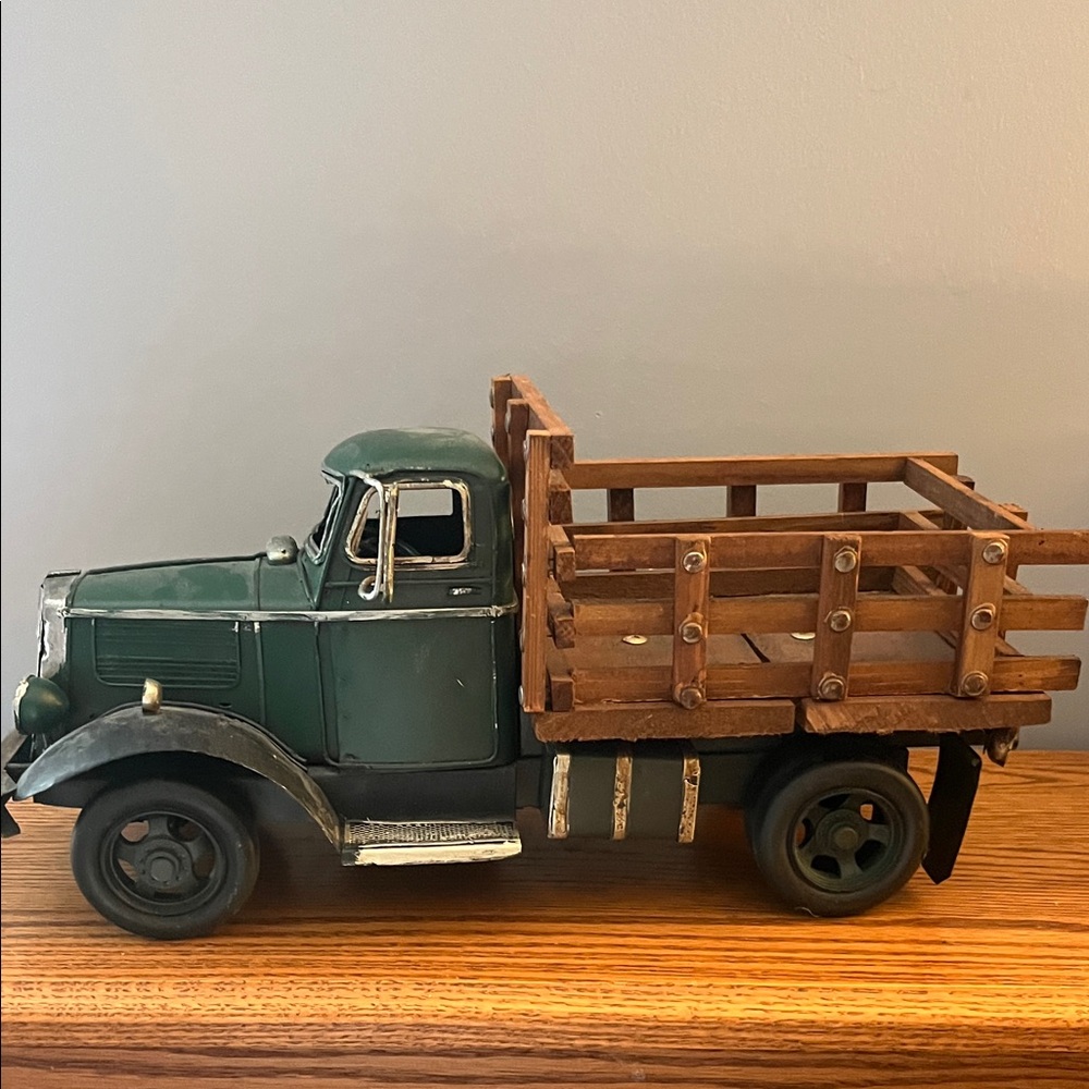 Hobby Lobby Green and Brown Rustic Truck Decor